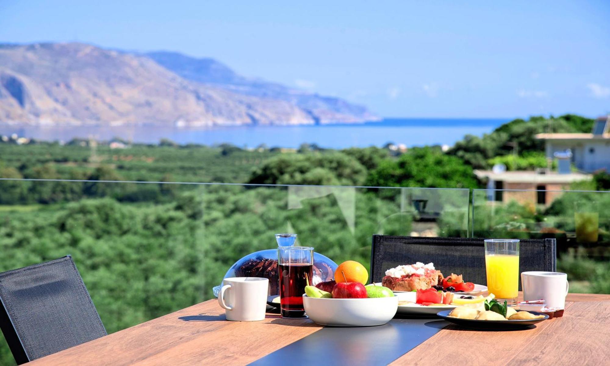 Minoas Heated Pool Villa